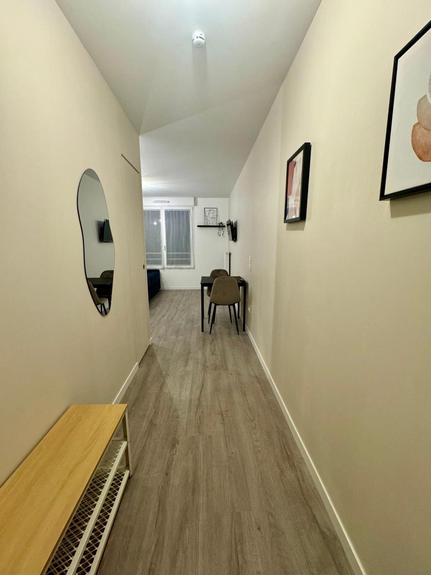 Studio Moderne Et Tout Equipe, Proche Du Rer, Paris & Aeroport D'Orly En 20 Min, Lit Bebe Sur Demande Витри-сюр-Сен Экстерьер фото